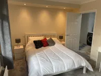 Beautiful 3-Bed House in Sunny Killough down Hotels in Downpatrick