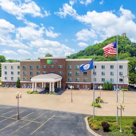 Holiday Inn Express & Suites Winona by IHG
