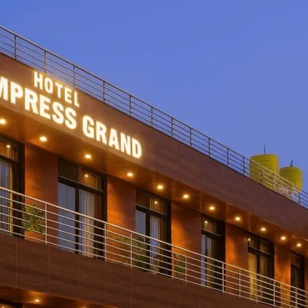 HOTEL EMPRESS GRAND