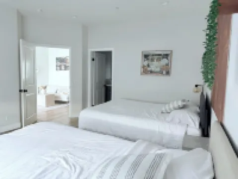 Modern Family Haven - Minutes from Disney Magic/Knotts and Saigon