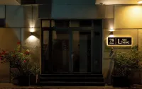 Lam Living Hotels near District 2