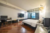 Vine Hotel