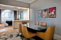 The Venetian Prestige Club Lounge – Daily Breakfast Included with Private Check-in