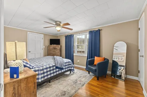 Riverfront- Upper Unit | Dock | Firepit | Hot Tub | Wi-Fi