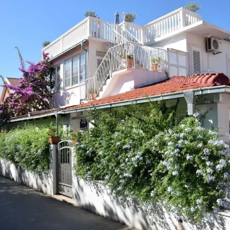 Apartments Lucky Hotels in Orebic