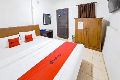 RedDoorz @ Lumungga Residence Lampung Hotels in 