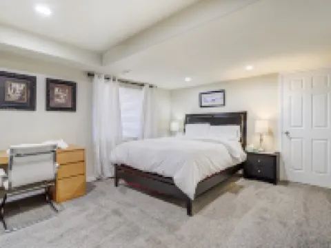 1415 Legend Oak - Basement Hotels in Fountain