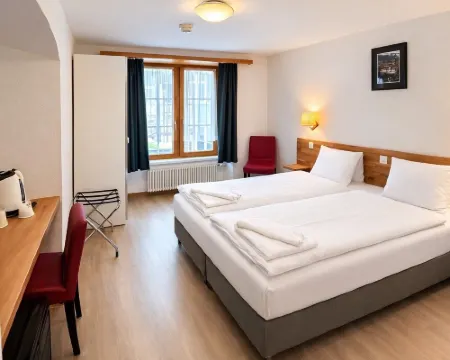 ホテル ドライ ケーニゲ クールのホテル