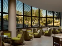DoubleTree Suites by Hilton Phoenix Hotels near Camelback East