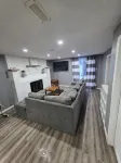 Bright & Cozy 2-Bedroom Main Floor Suite