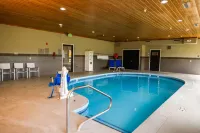 Country Inn & Suites by Radisson, Greenfield, IN - Pool