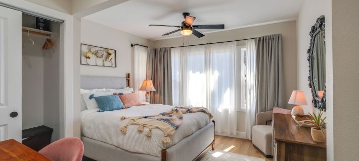 Downtown Modesto Gem! Updated Family Home Hotels in Modesto