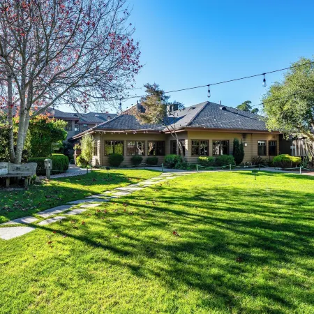 Cambria Pines Lodge