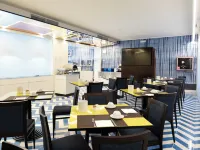 Hotel la Meridiana Hotels near Piazza Lauro
