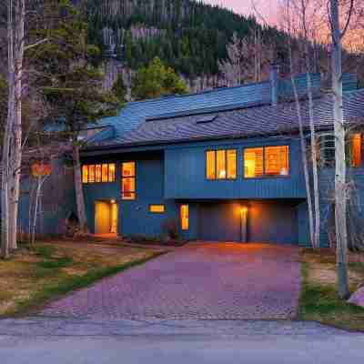 Aspen Grove by Avantstay Cozy Mountain Retreat Hot Tub Near Skiing + Hiking Hotel Exterior