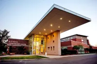 I Hotel and Illinois Conference Center - Champaign - parking