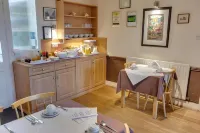 The Sportsview Guest House - Breakfast