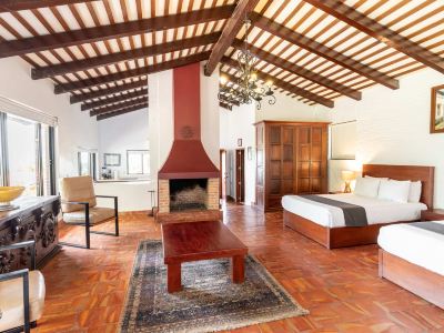 ANANA Rancho San Rafael Villa with Pool Views