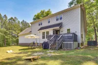 3 Mi to San-lee Park! Family Home w/ Office & Yard - Homestays