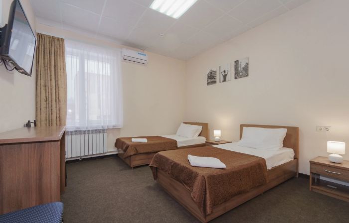 D-Hotel