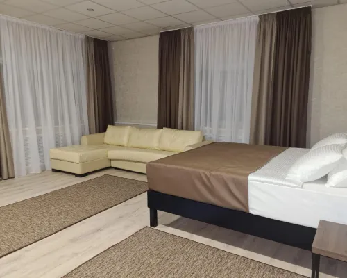 Gostinichnyij Kompleks Petrovskij Hotel Hotels in Tikhoretsk