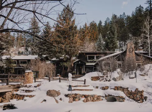 Highland Haven Creekside Inn - con vistas a la montaña