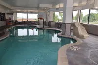 Sleep Inn & Suites Oregon - Madison - Pools
