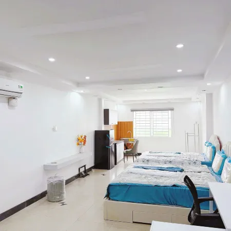 Mini House 365 Holdings Ly Tu Trong