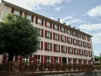 Le Parc - Hôtel & Spa Hotels in Allevard