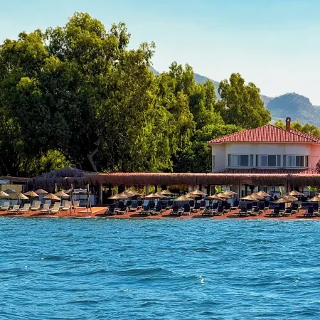Thanos Hotel