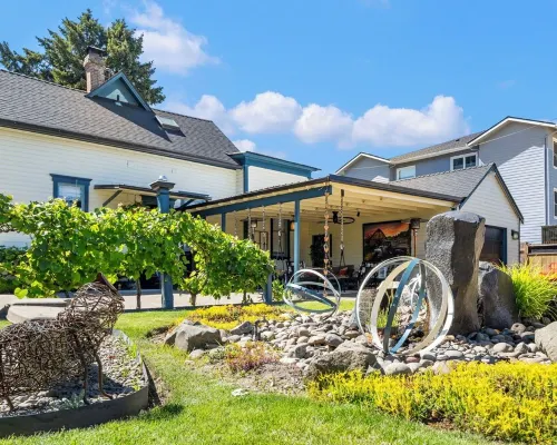 Victorian Secrets 1897 Home - Curious? Eclectic, convenient & ❤️ of wine country Hotels in Newberg