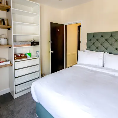82A Dalston Lane Terrace Hotels near Hackney