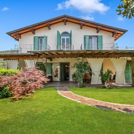 Villa Clara Few km from the Sea - Happy Rentals