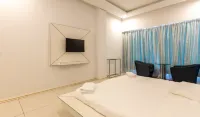 The Grand Monarch Hotel, Ujjain - 停車場