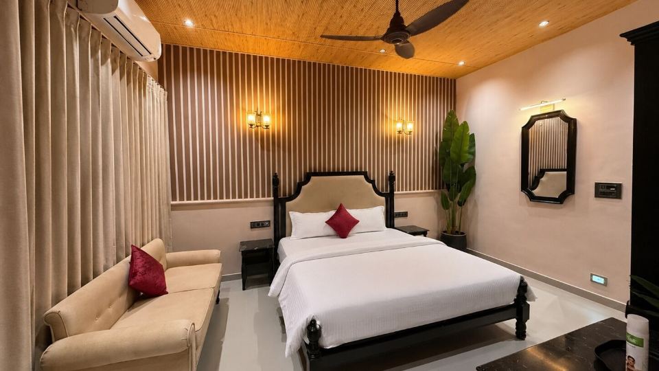 Guru Shikhar Heights - Highest Hotel in Mount Abu 5700 Feet