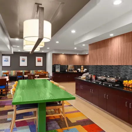 Wingate by Wyndham Oshkosh