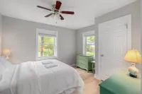 Gorgeous Lakefront Home w Private Beach Views - balcony