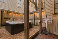 Charming Savannah Getaway Hot Tub Sleeps 8 - บังกะโล
