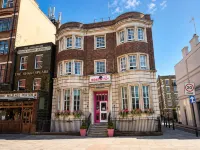 Hostelle - Women Only Hostel London Hotels near Hackney