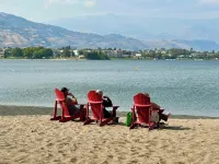 Sandy Beach Suites - Beach