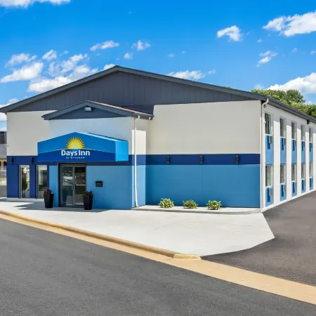 Days Inn by Wyndham la Crosse