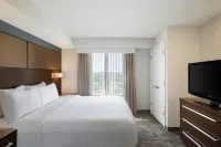Residence Inn Champaign - Cho phép mang theo thú cưng