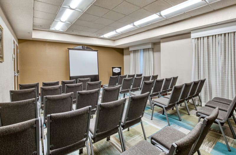 Hampton Inn & Suites Orlando/East UCF Area photo 5