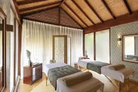 Indura Beach & Golf Resort. Curio Collection by Hilton - spa