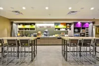 Home2 Suites by Hilton Plymouth Minneapolis - bar