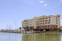 Courtyard St. Petersburg Clearwater/Madeira Beach - parcheggio