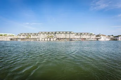 Holiday Inn & Suites CLEARWATER BEACH S-HARBOURSIDE by IHG Hotels in Pinellas County