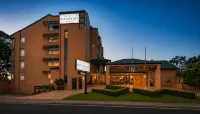 Burnett Riverside Hotel - Balkoner