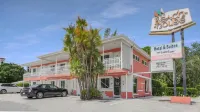 The Beach House - Treasure Island - parking