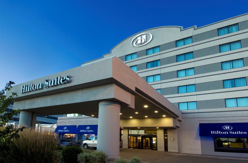 Hilton Winnipeg Airport Suites